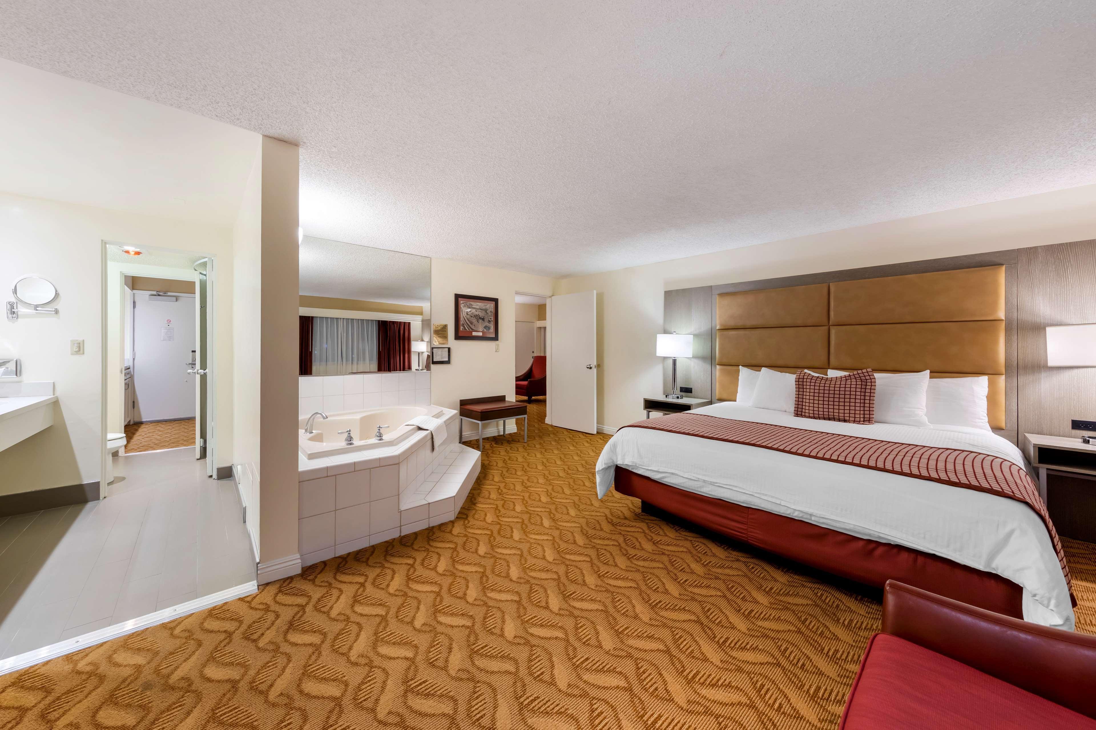 Best Western Plus Thousand Oaks Inn Екстер'єр фото