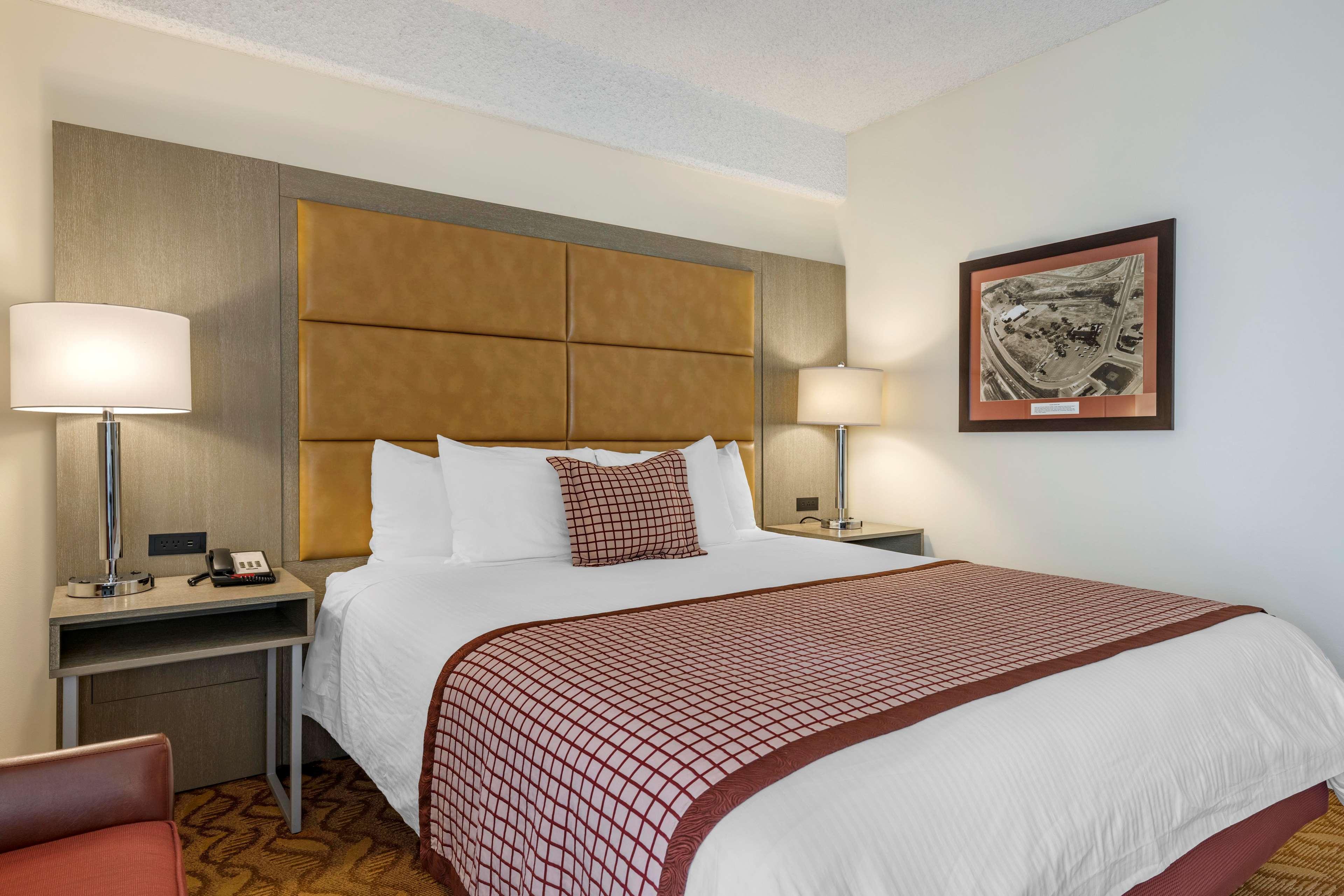 Best Western Plus Thousand Oaks Inn Екстер'єр фото