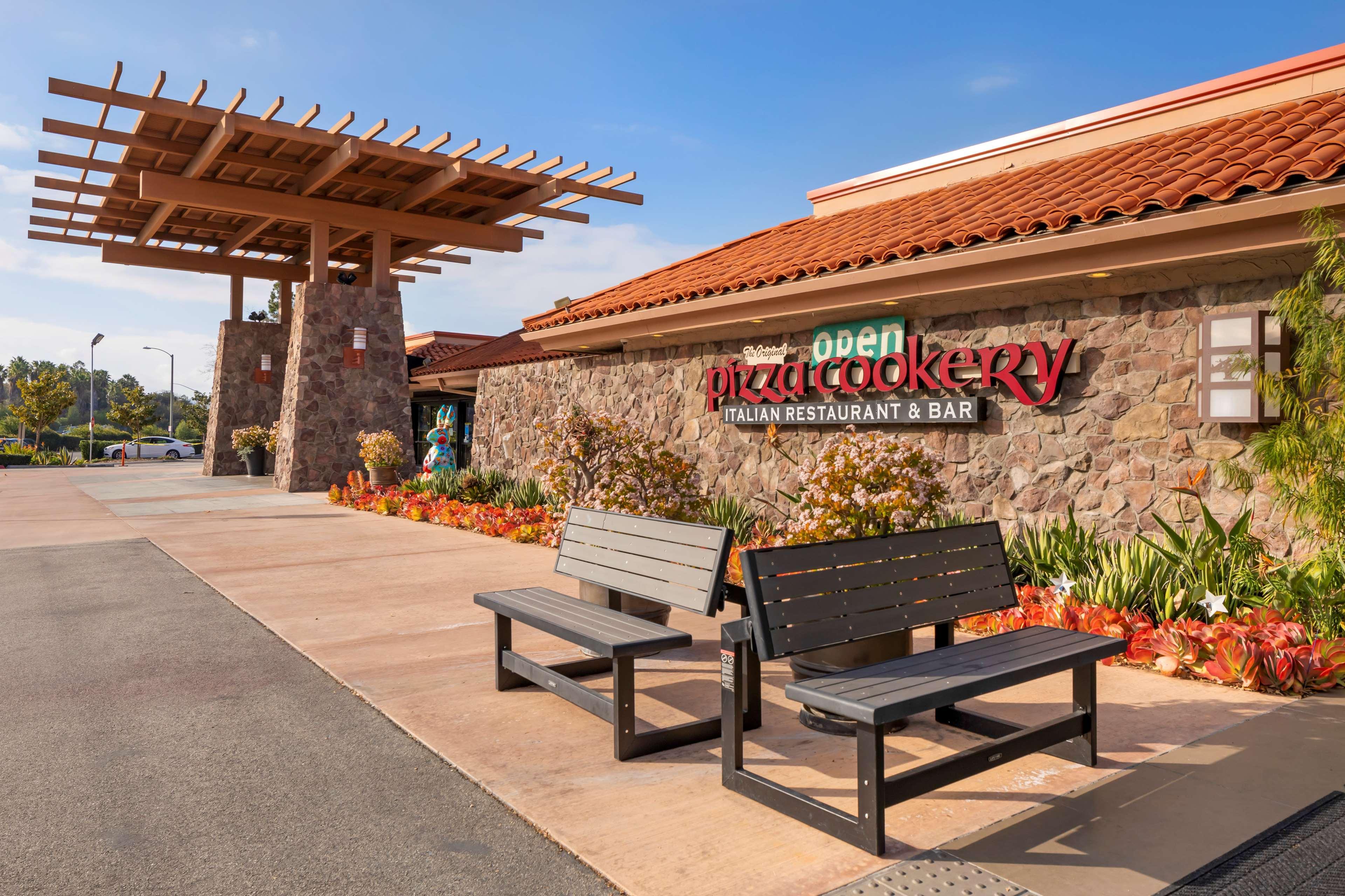 Best Western Plus Thousand Oaks Inn Екстер'єр фото