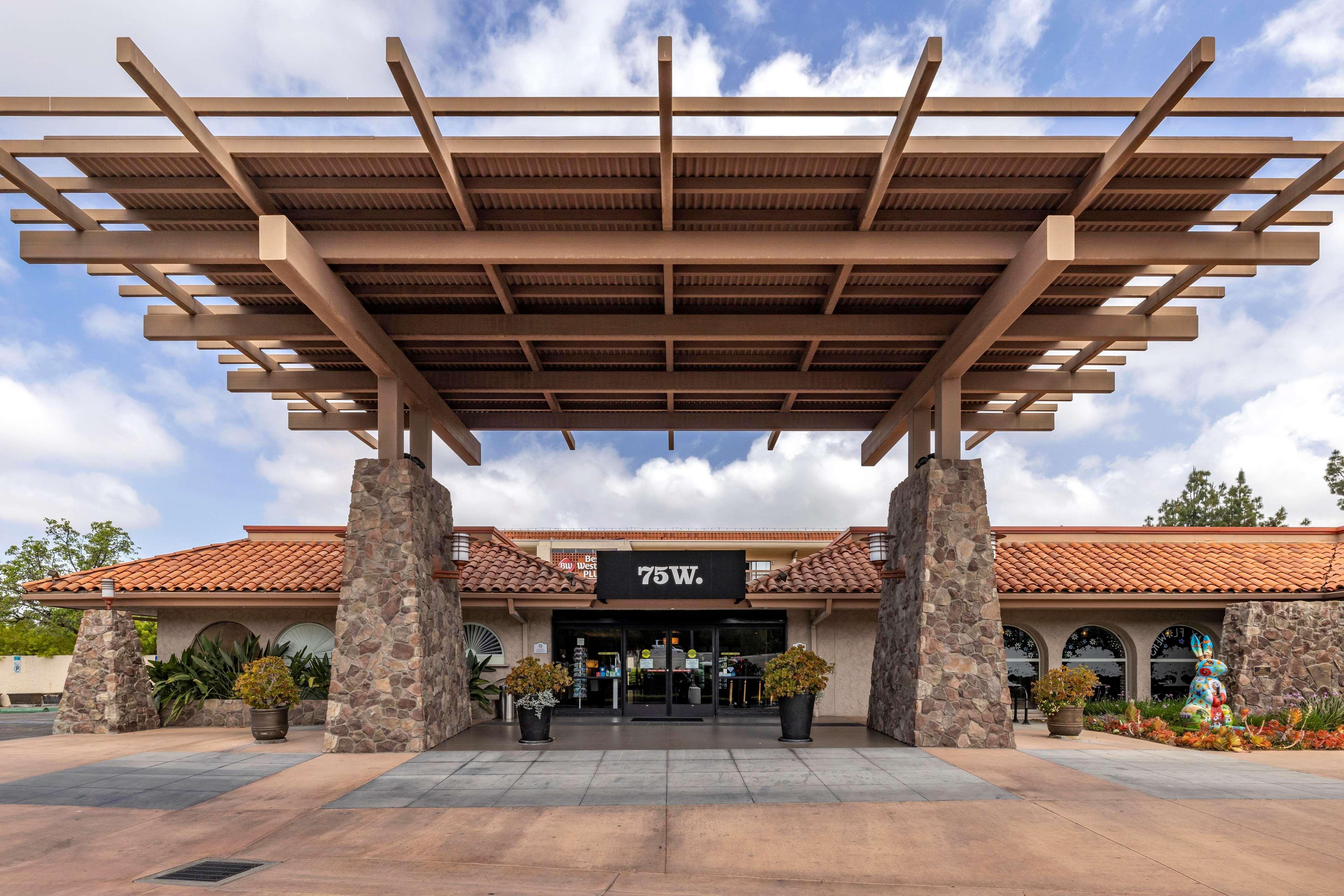 Best Western Plus Thousand Oaks Inn Екстер'єр фото